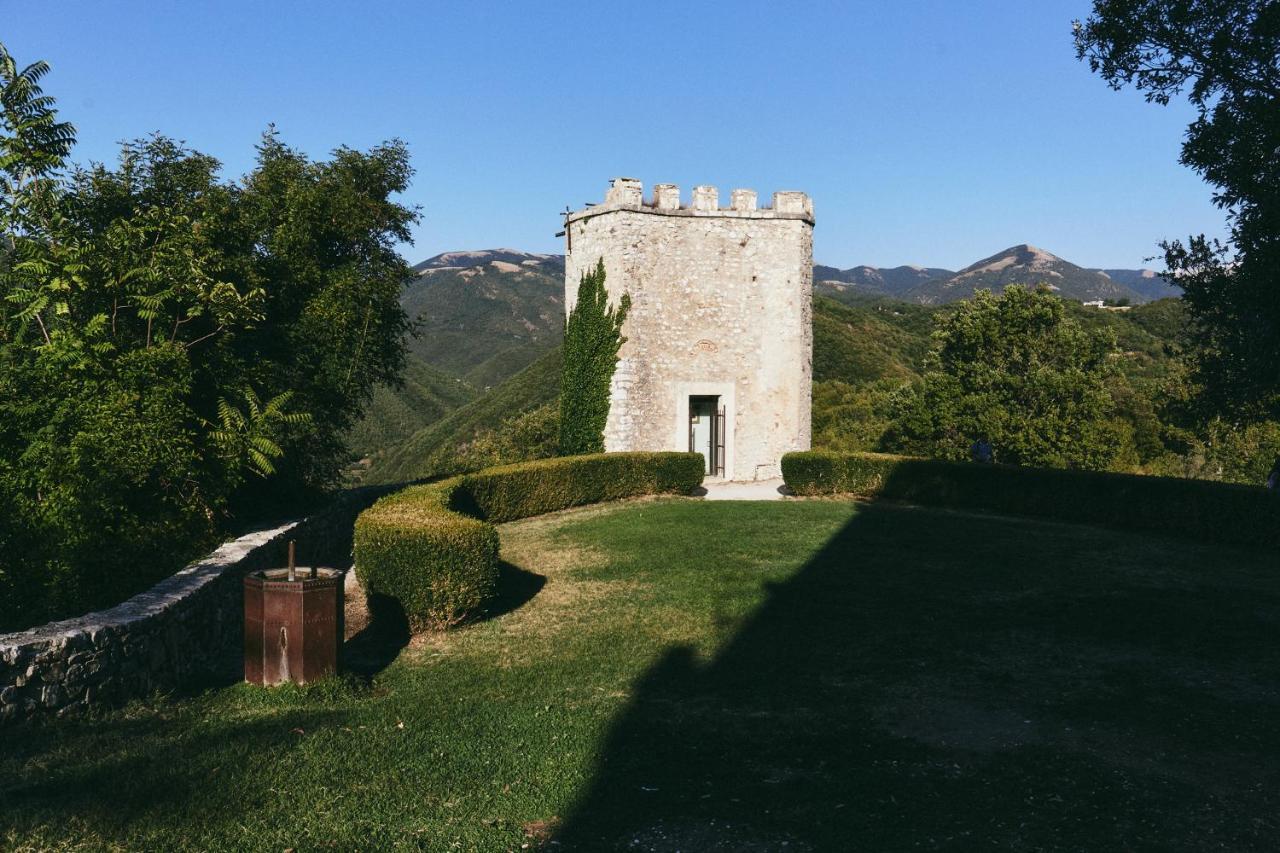 Albergo Diffuso Crispolti Labro Экстерьер фото