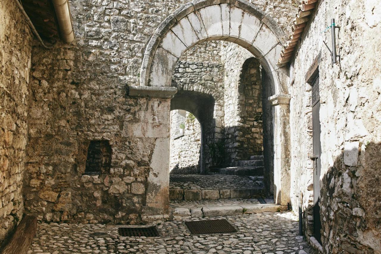 Albergo Diffuso Crispolti Labro Экстерьер фото