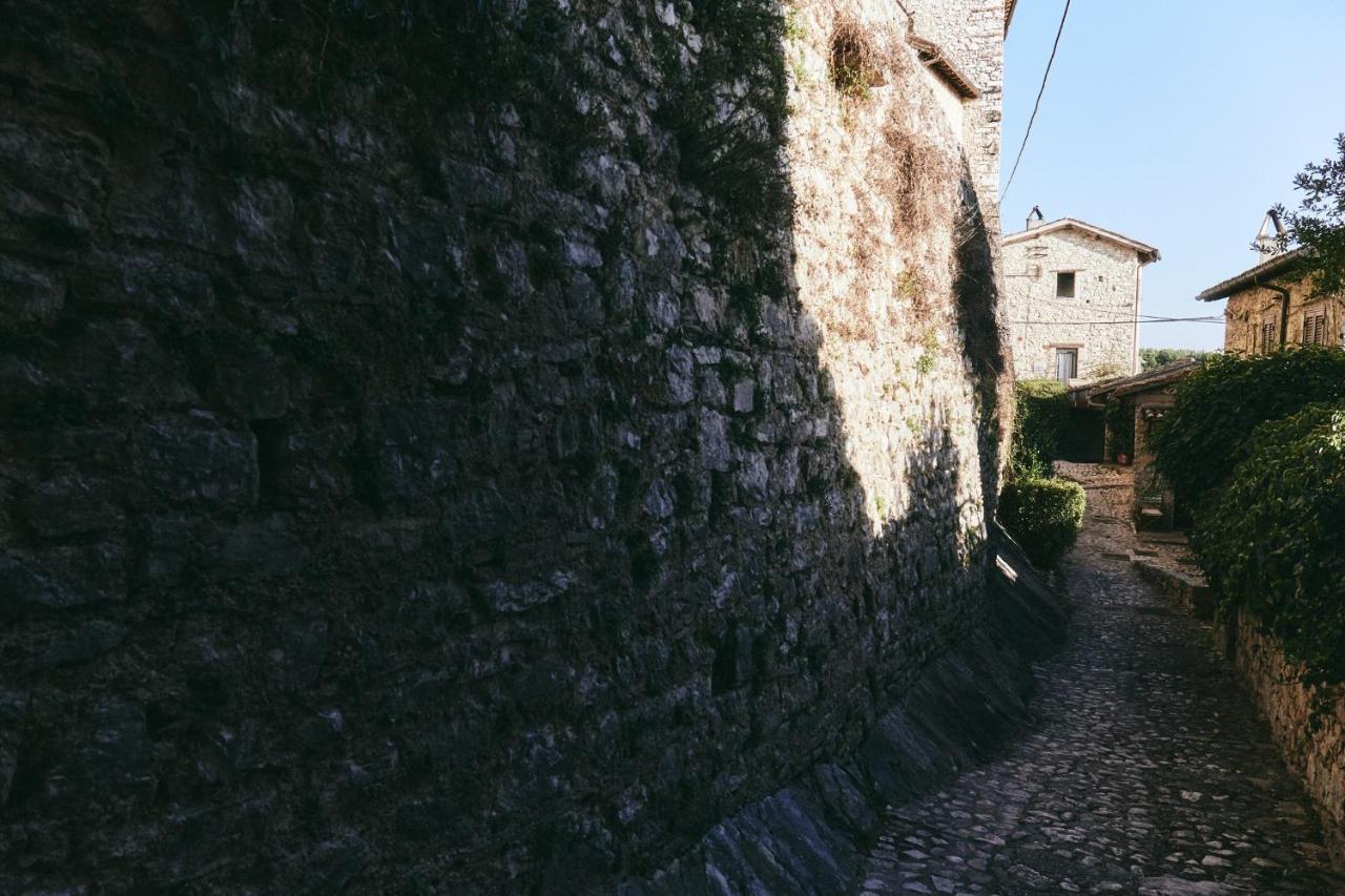 Albergo Diffuso Crispolti Labro Экстерьер фото
