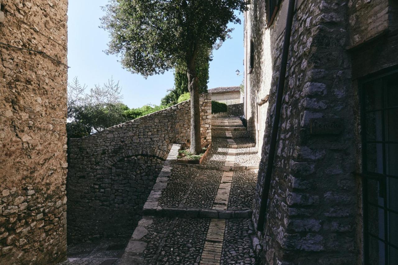 Albergo Diffuso Crispolti Labro Экстерьер фото