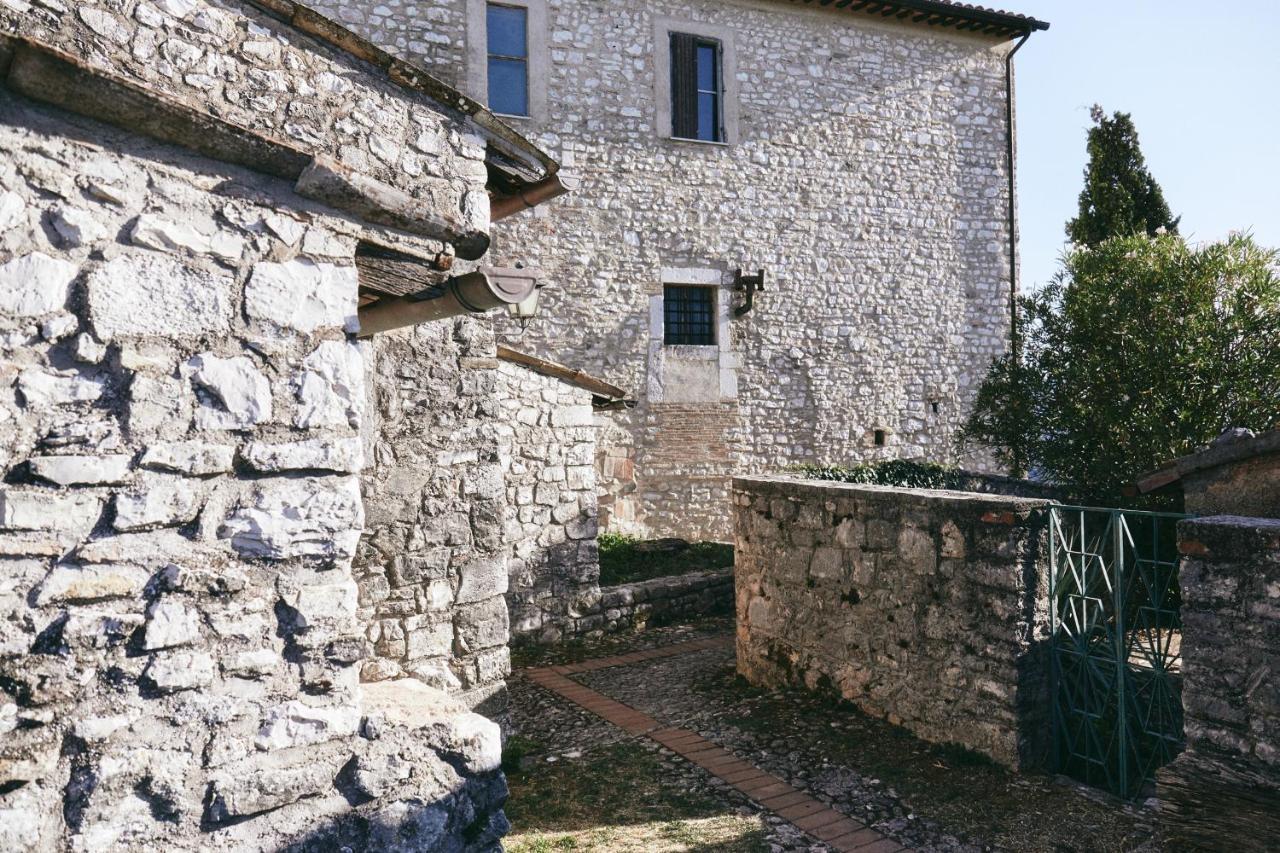 Albergo Diffuso Crispolti Labro Экстерьер фото