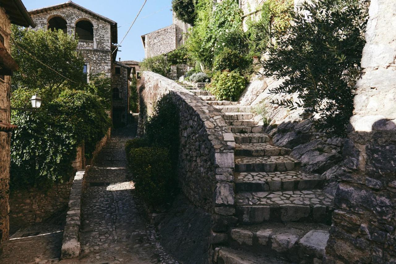 Albergo Diffuso Crispolti Labro Экстерьер фото
