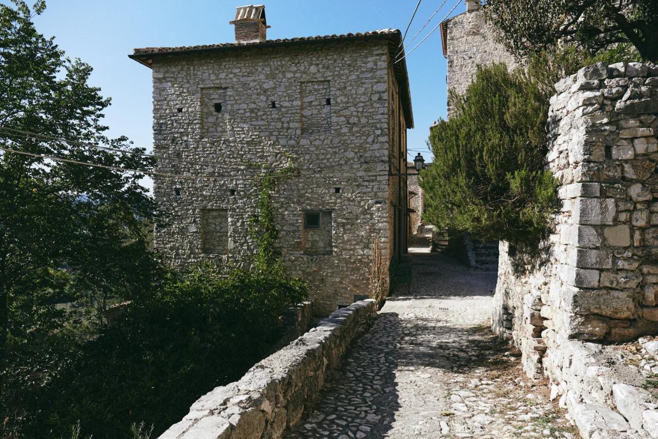 Albergo Diffuso Crispolti Labro Экстерьер фото
